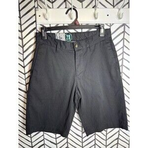Volcom Black White Pin Striped Tapered Leg Shorts Young Men’s XS / 28 Waist 5078
